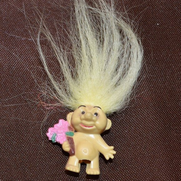 Vintage Russ Troll Doll Pencil Topper Yellow Hair Troll - Picture 1 of 3